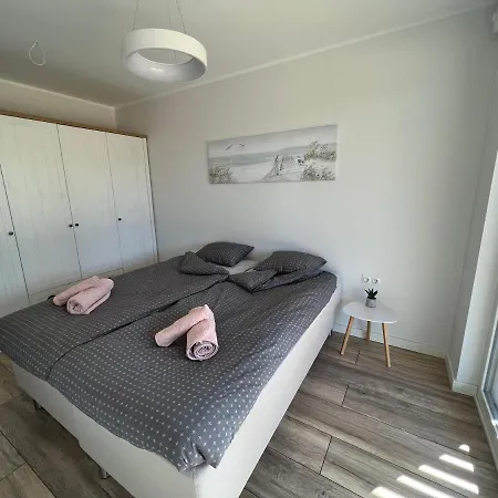 Promenade Apartment *