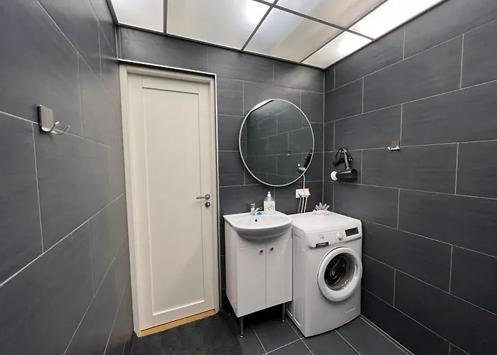 Promenade Apartment *